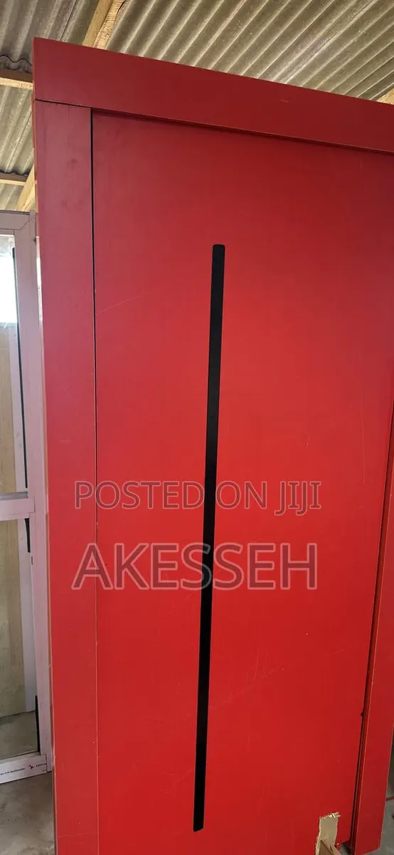 Foreign Board Water Proof and Rust Free Doors · Photo 1