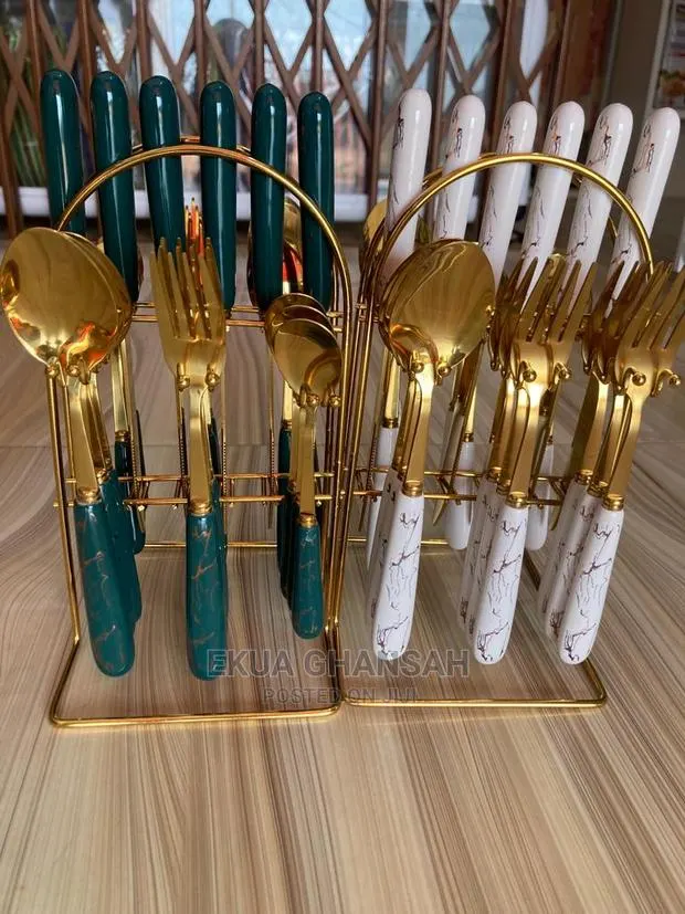 24 Pieces Cutlery Set · Photo 1