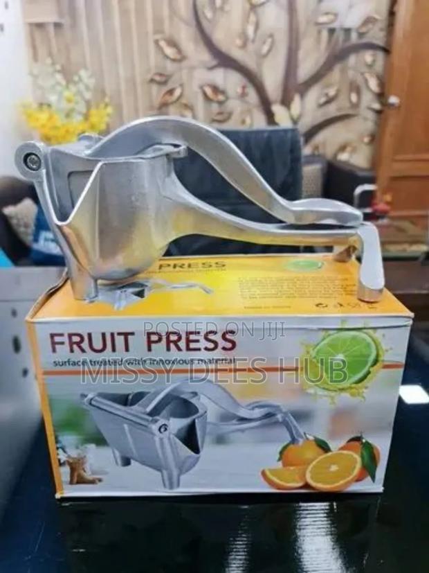 Manual Fruit Press · Photo 1