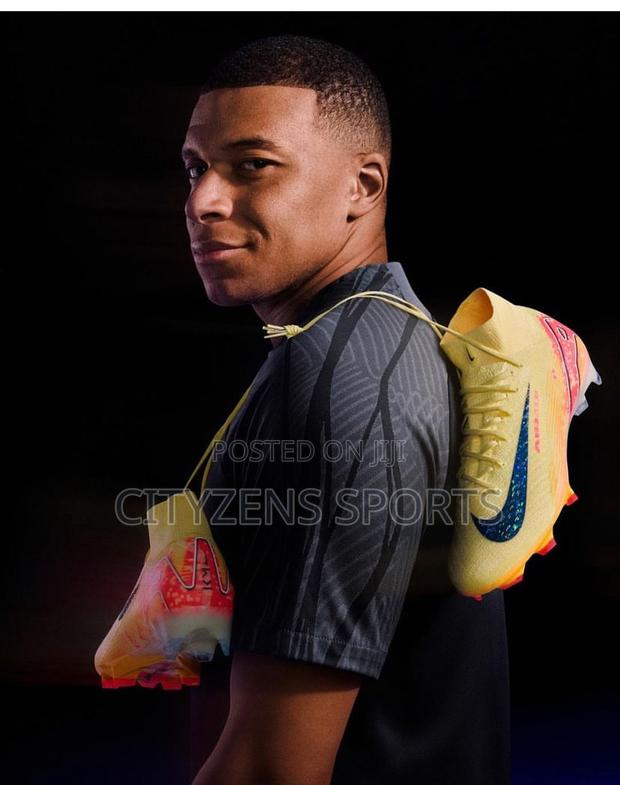 Nike Mbappe Signature Boot · Photo 2