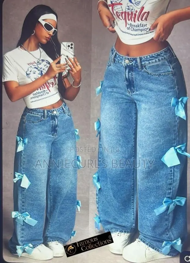 Ladies Wear Jeans · Photo 1