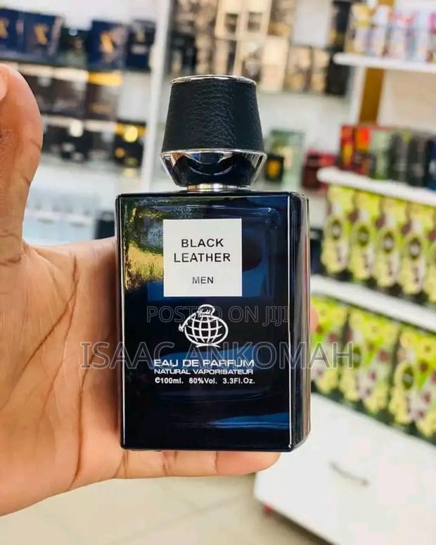 Black Leather Perfume · Photo 2
