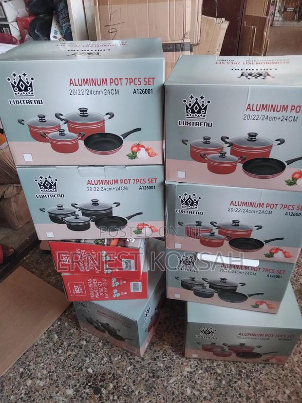 3 Sets Plus Frying Pan Luxtrend Non - Stick Cookware · Photo 3