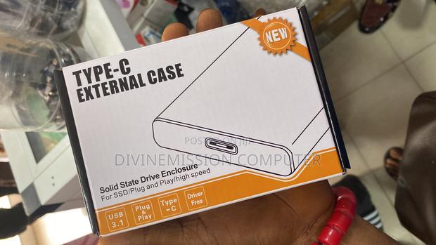 Type C Hard Drive Case · Photo 1