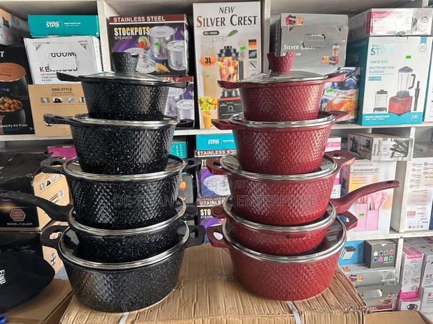 Non Stick Cookware Set - 12 Pieces · Photo 2