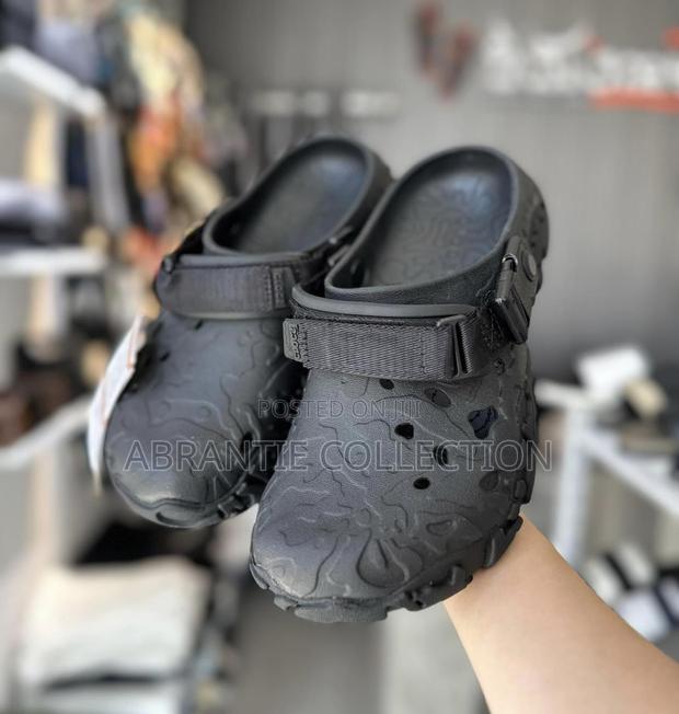 Crocs All-Terrain Atlas Clogs · Photo 2