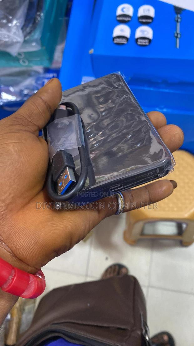 Type C Hard Drive Case · Photo 3
