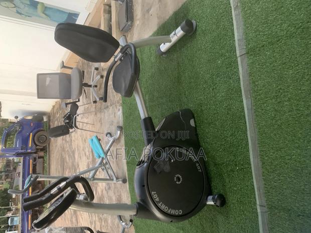 Recumbent Bike · Photo 6