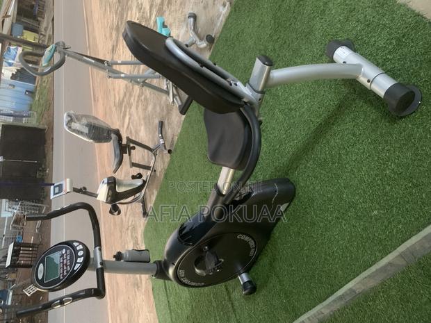 Recumbent Bike · Photo 4
