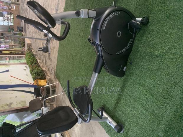Recumbent Bike · Photo 3
