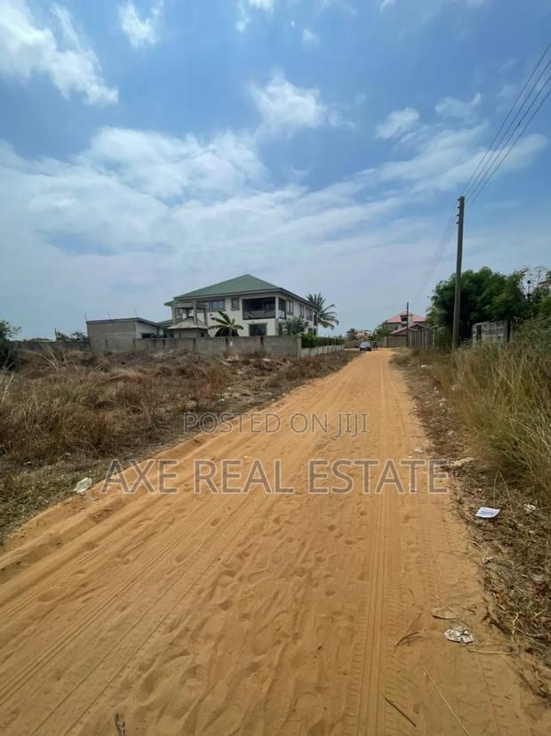 Suitable Legal Lands - Prampram · Photo 1