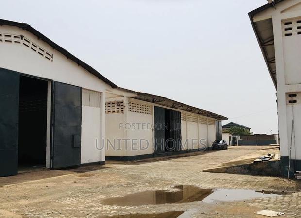 Tema Com.12 Warehouse for Sale · Photo 3