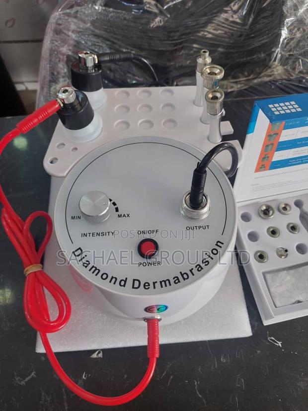 Diamond Dermabrasion Machine · Photo 2