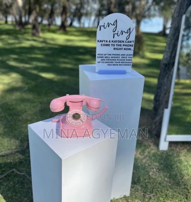360 Photobooth, Magazine Booth, Audio Guestbook,Water,Mirror Signage · Photo 4