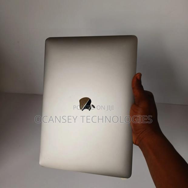 Laptop Apple MacBook Air 2020 8GB Intel Core i5 HDD+SSD 500GB · Photo 3