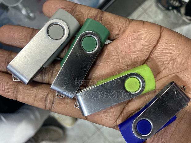 Branded Pen Drive 16gb / 32gb · Photo 2