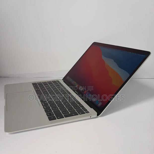 Laptop Apple MacBook Air 2018 8GB Intel Core i5 SSD 256GB · Photo 4