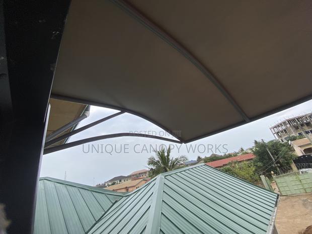Door Sunshade · Photo 2