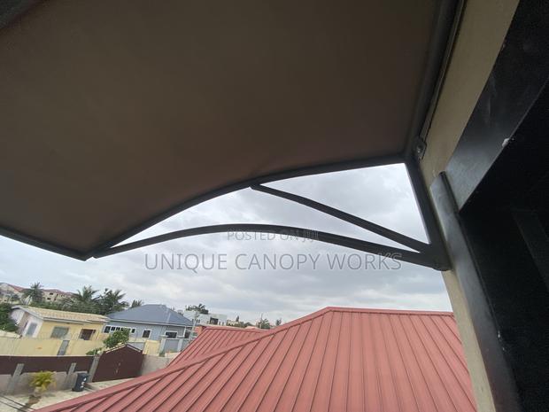 Door Sunshade · Photo 4