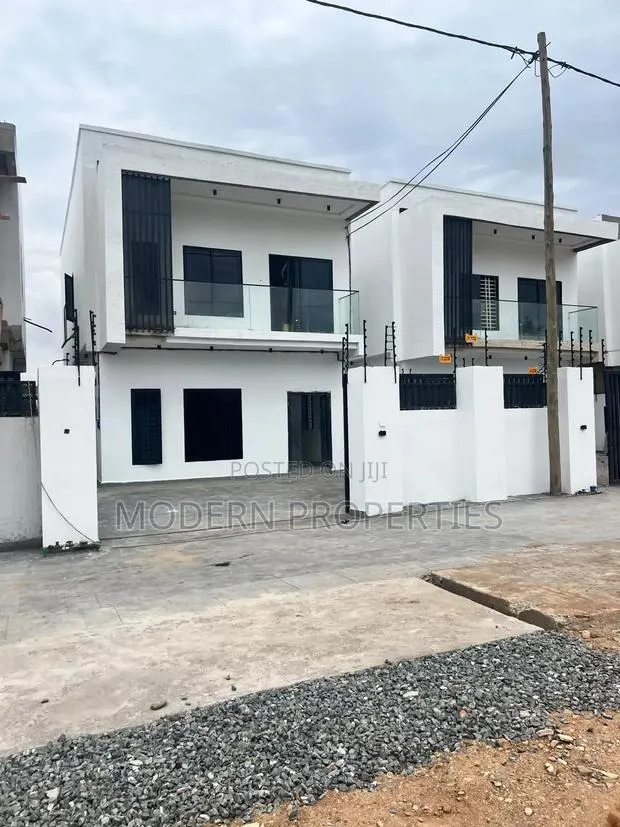3bdrm House in Modern Properties, Lashibi for sale · Photo 1
