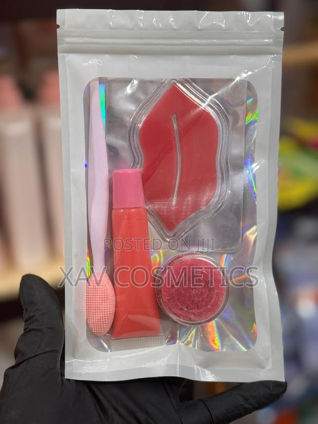 Luxury Pink Lip Balm Kit · Photo 1