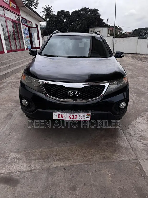 Kia Sportage SX 4dr SUV (2.0L 4cyl Turbo 6A) 2011 Black · Photo 1