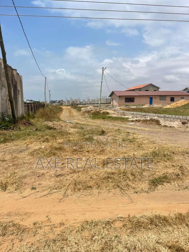 Accredited Beach View Lands - Prampram · Photo 2