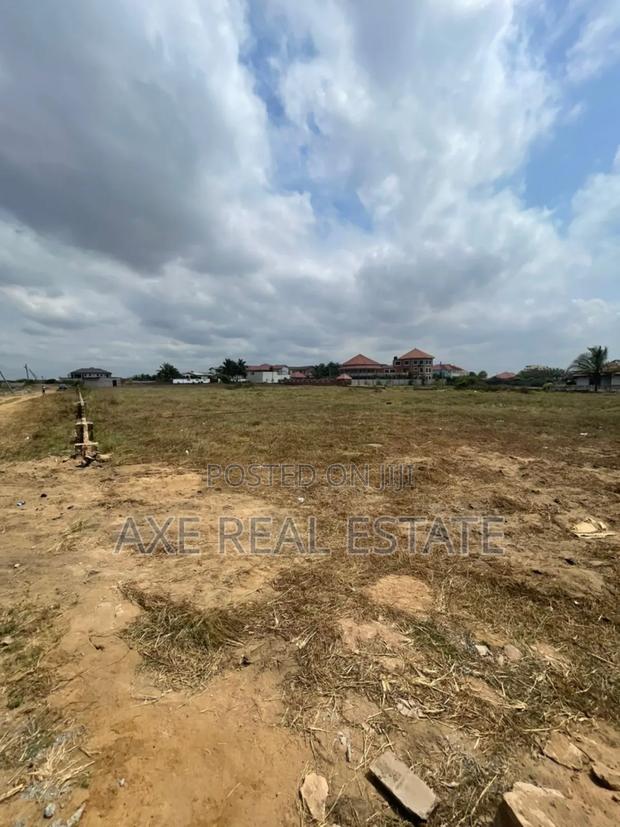 Genuine Price on Full Plot at Prampram Beach Road · Photo 1