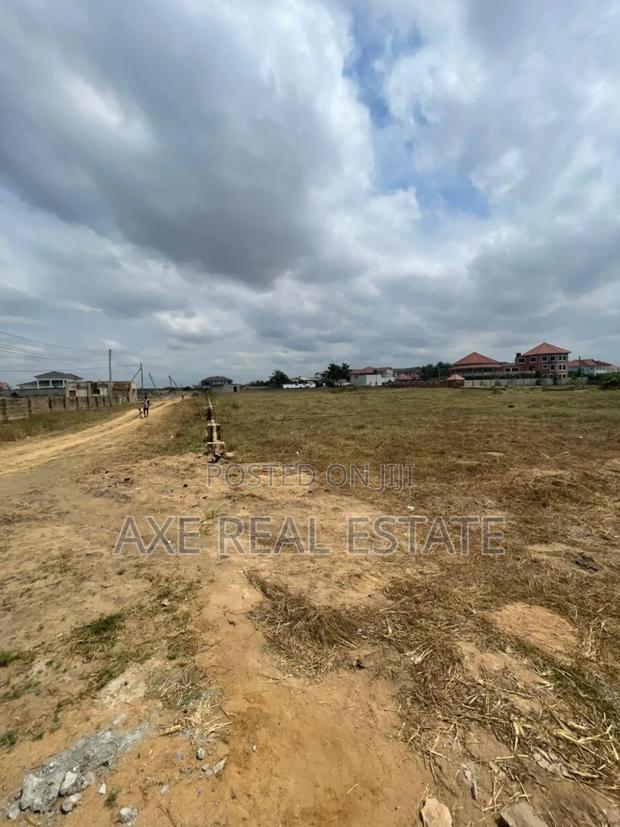 Genuine Price on Full Plot at Prampram Beach Road · Photo 3