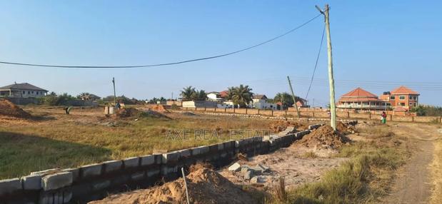 Genuine Checks on Plots at Prampram Beach Lane · Photo 2