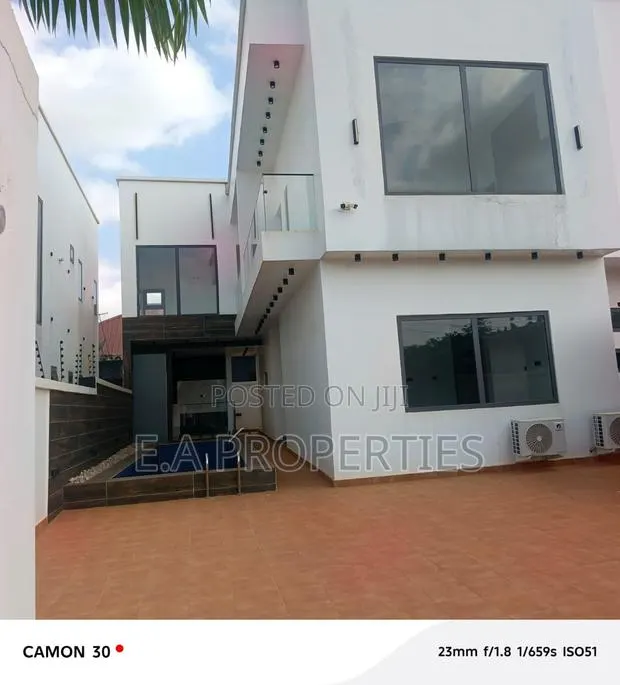 4bdrm House in Ea Properties, Frafraha for sale · Photo 1