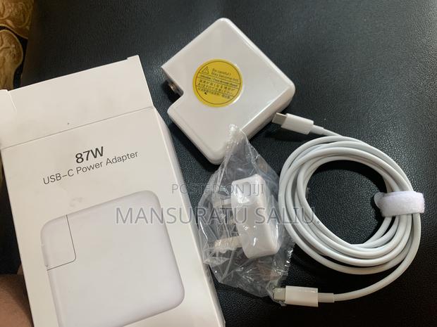 85 Watt Mac Book Type C Charger · Photo 1