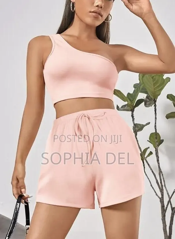 Ladies Sleeveless Two Piece · Photo 1
