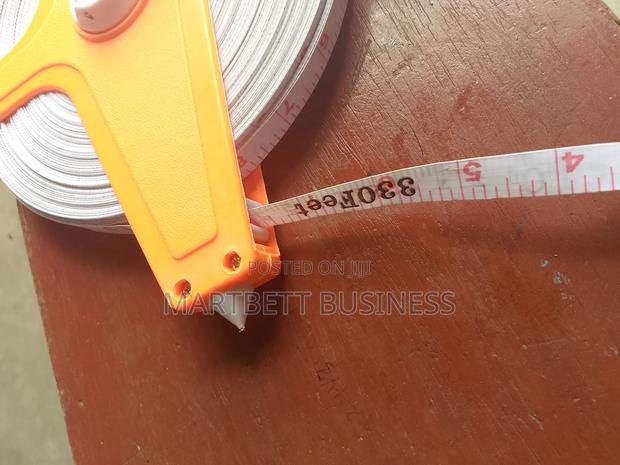 Surveyor's 100m Measuring Tape · Photo 3