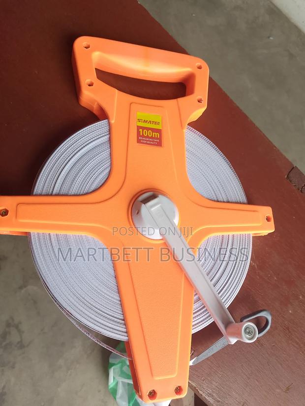 Surveyor's 100m Measuring Tape · Photo 4