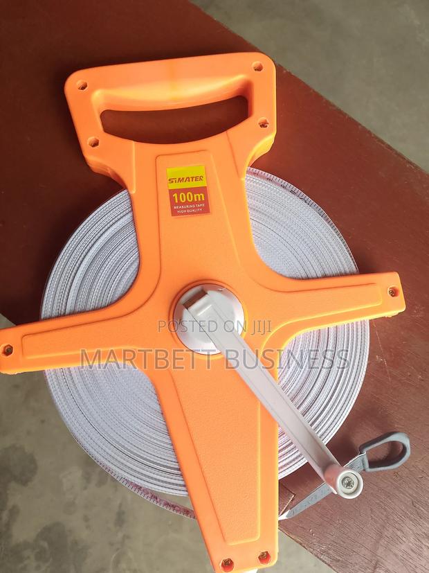Surveyor's 100m Measuring Tape · Photo 2