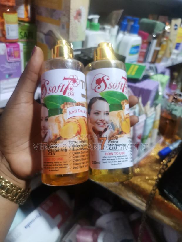 Soft 7 Tumeric Body Whitening Oil · Photo 1