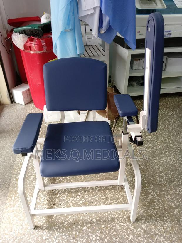 Phlebotomy Chair · Photo 2