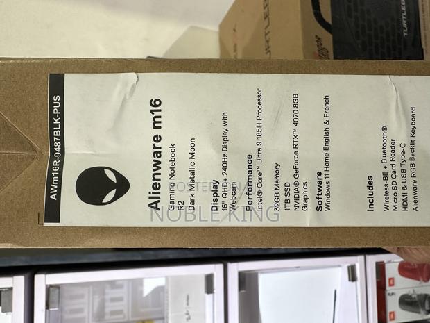 New Laptop Dell Alienware M16 R2 32GB Intel Core Ultra 9 SSD 1T · Photo 2