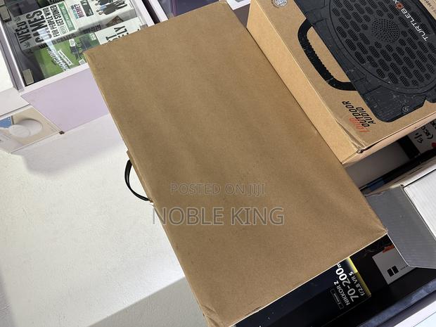 New Laptop Dell Alienware M16 R2 32GB Intel Core Ultra 9 SSD 1T · Photo 1
