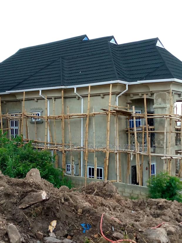 Premium Stone-Coated Roofing Tiles · Photo 1