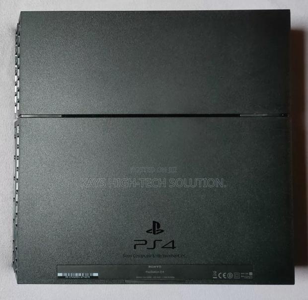 Ps4 Standard With 1 Controller(Fc 27, Gta v 10 Games) · Photo 2