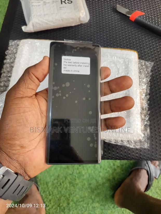 Lg Wing 5g Replacement LCD Screen With Frame Accessories · Photo 7