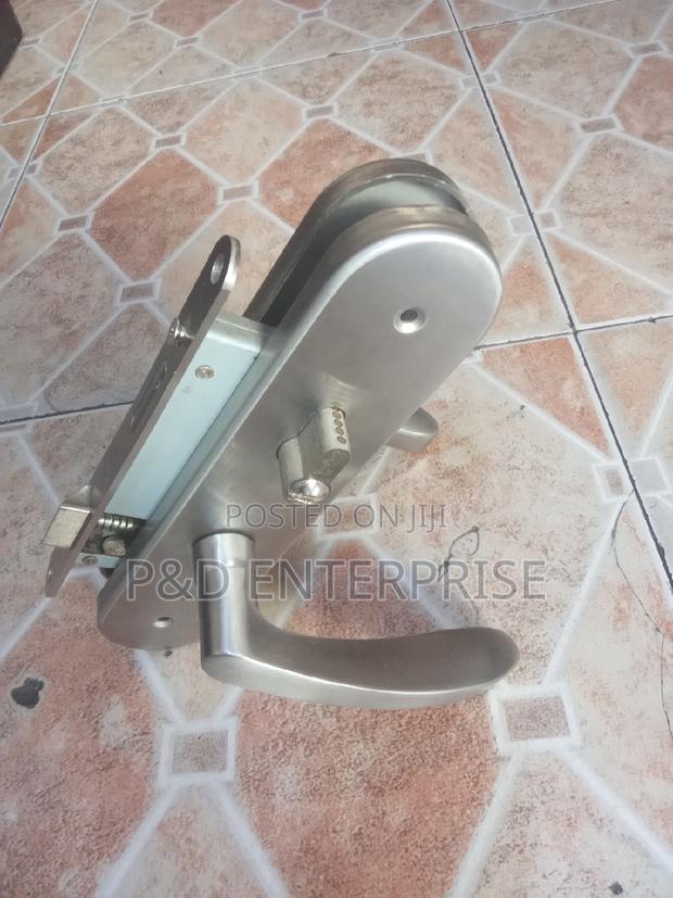 High Quality Wooden Door Lock · Photo 3