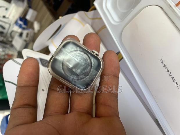 Series 11 Apple Watch (Copy) · Photo 4