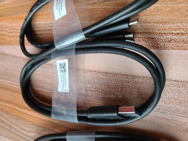 USB-a 3.1 to USB-C Rapid Charge and Hi-Speed USB 3.1 Data Cable 1.2m · Photo 2