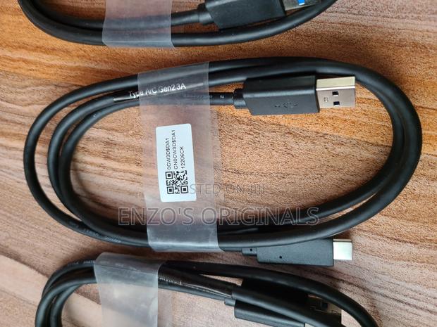 USB-a 3.1 to USB-C Rapid Charge and Hi-Speed USB 3.1 Data Cable 1.2m · Photo 4