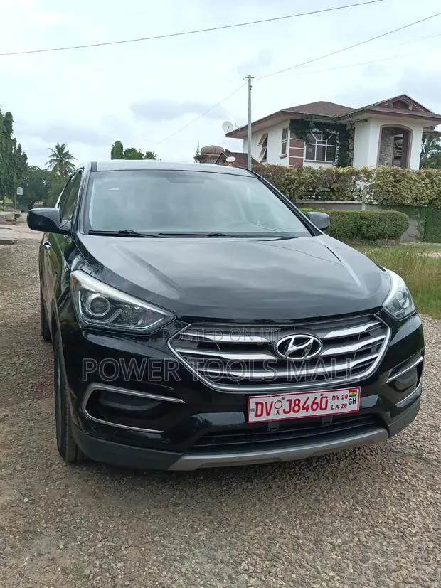 Hyundai Santa Fe 2017 Black · Photo 1