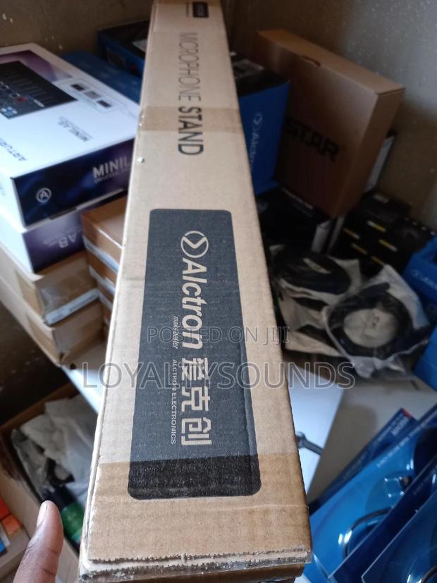 Alctron SM209 Mic Stand · Photo 5