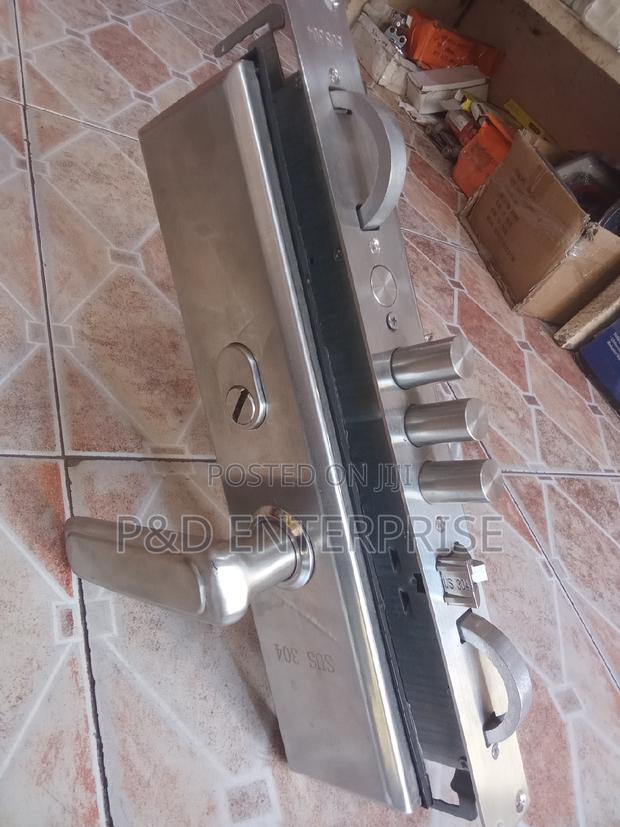 Heavy Duty Security Door Locks. · Photo 1